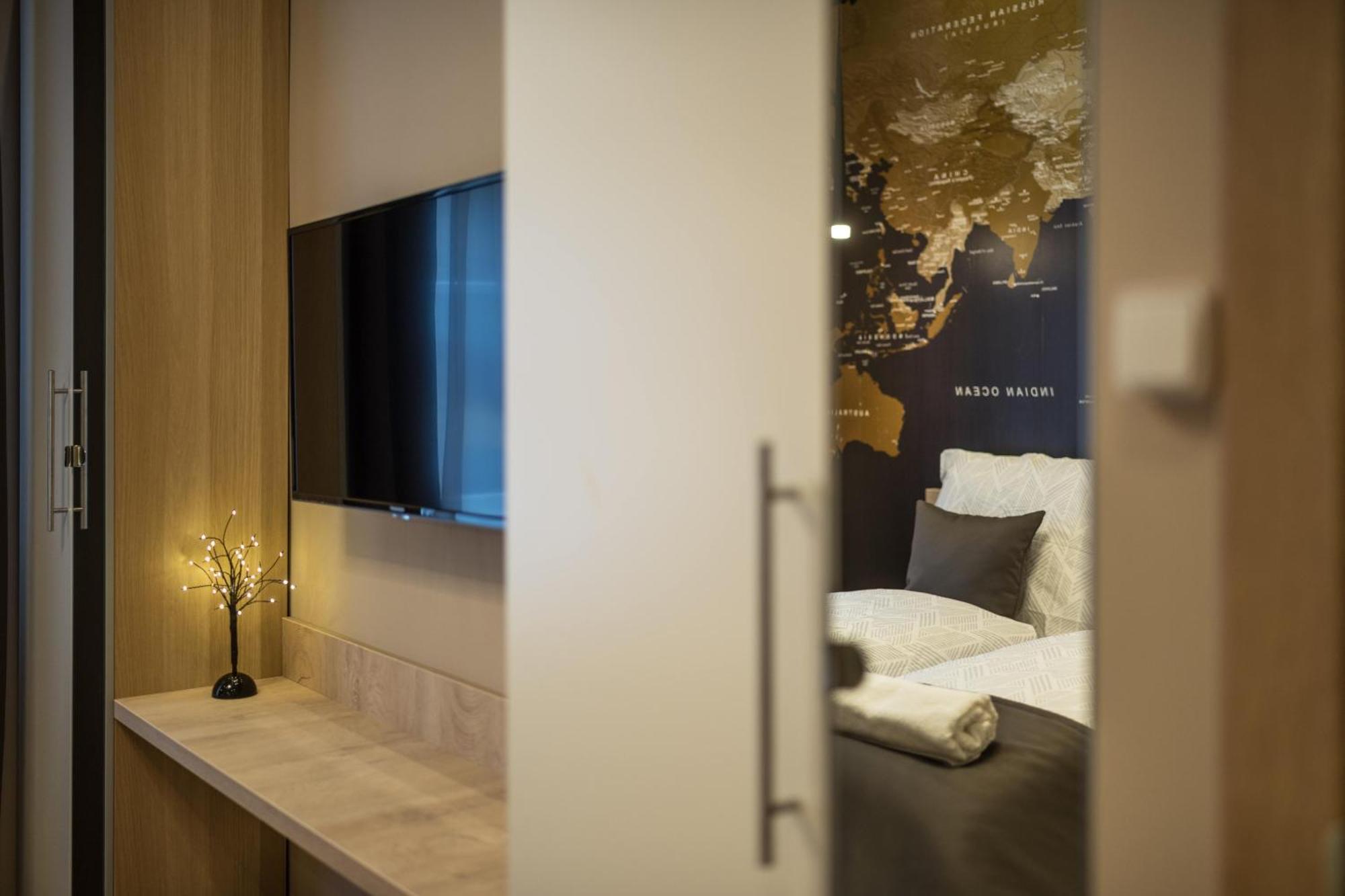 Exlcusive & City Central Located Suite By Prestige Homes Budapeste Exterior foto