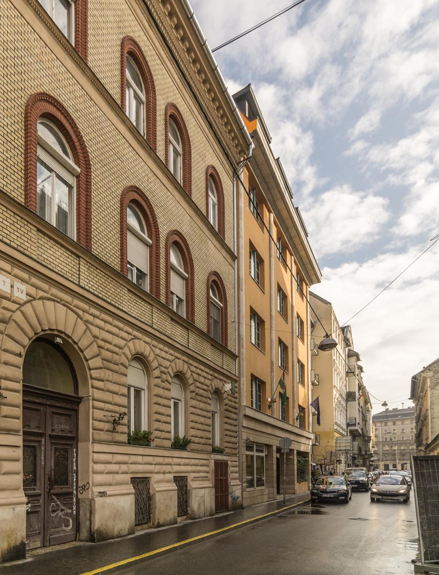 Exlcusive & City Central Located Suite By Prestige Homes Budapeste Exterior foto