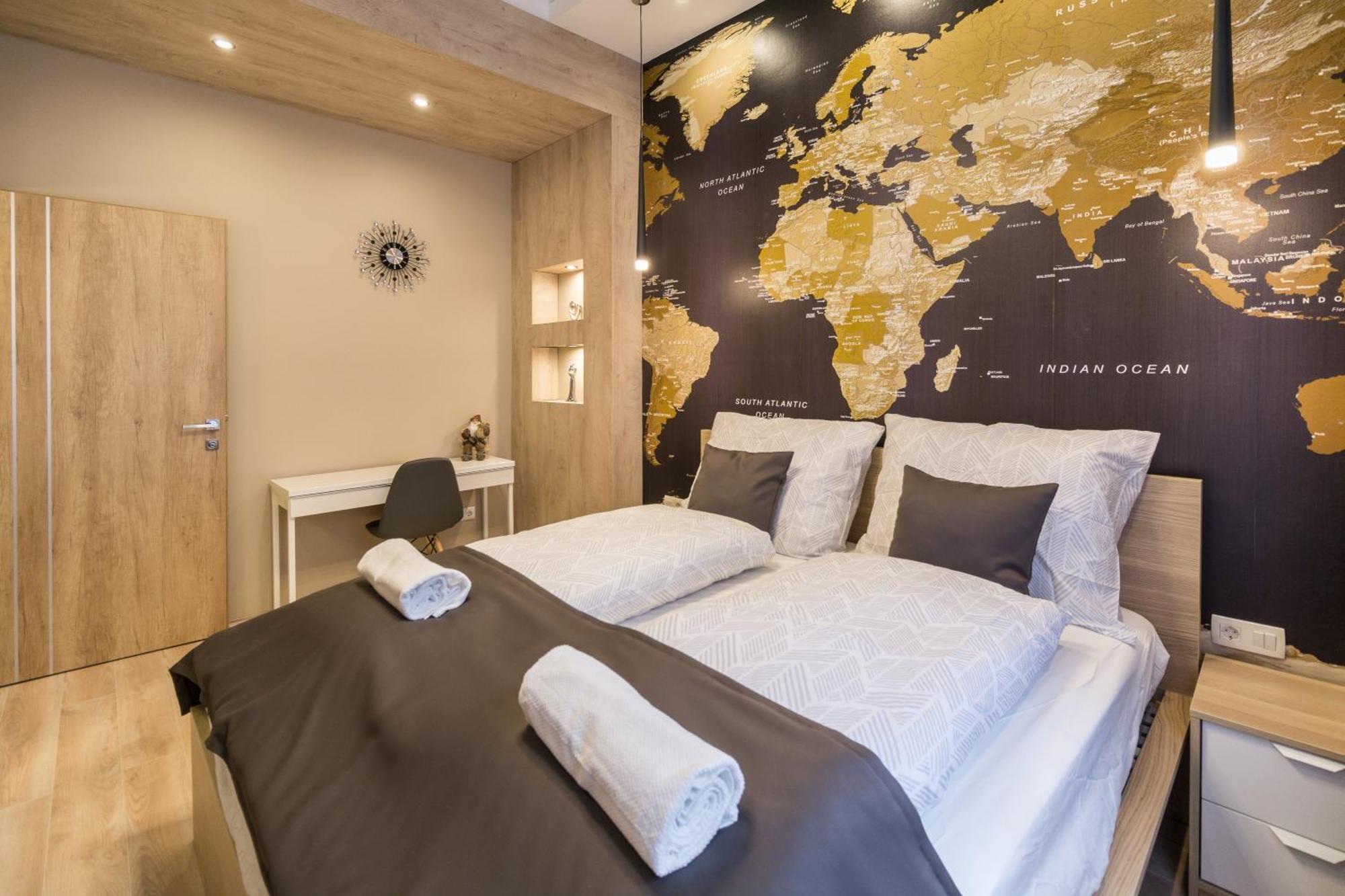 Exlcusive & City Central Located Suite By Prestige Homes Budapeste Exterior foto