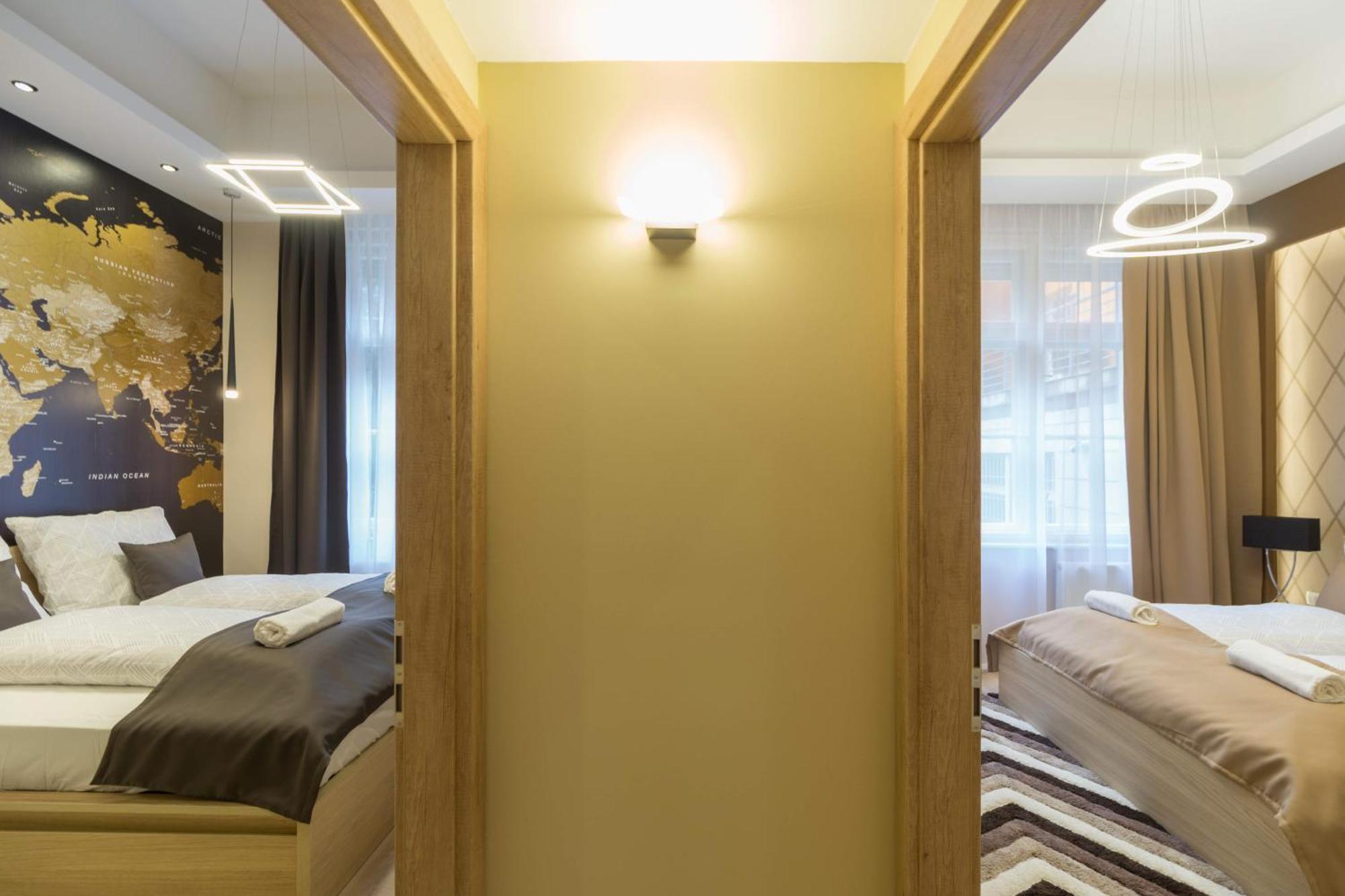 Exlcusive & City Central Located Suite By Prestige Homes Budapeste Exterior foto